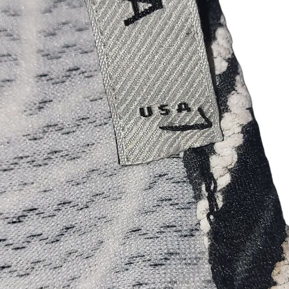 Papaya Medium Black Bodycon Dress V-Neck Lace Trim USA Black Gray White Print - Picture 16 of 16